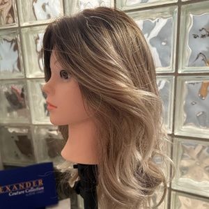 Rene' of Paris Avalon in Melted Marshmallow, average size cap NIB with tags.